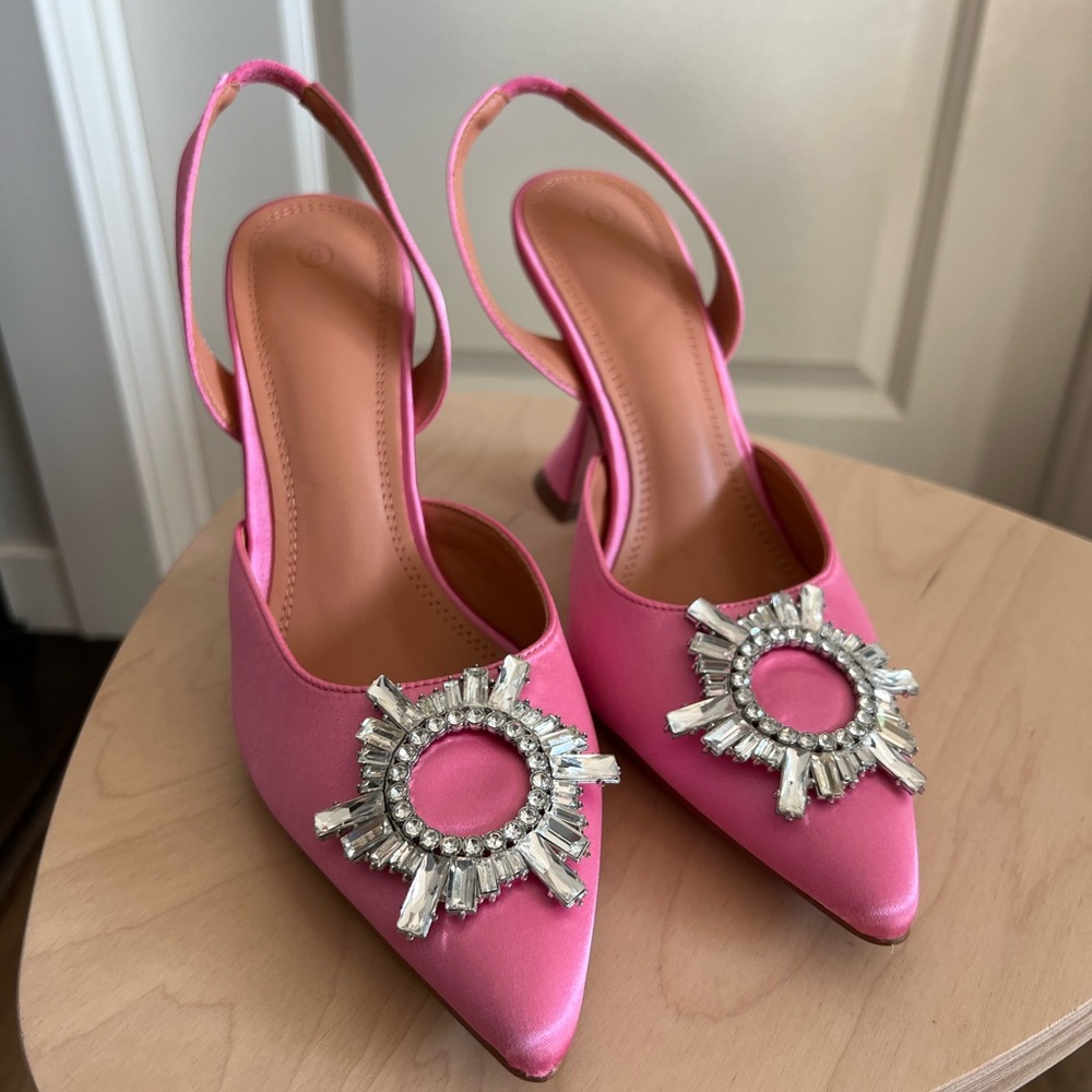 Amazon pink pointed toe heels with embellishments